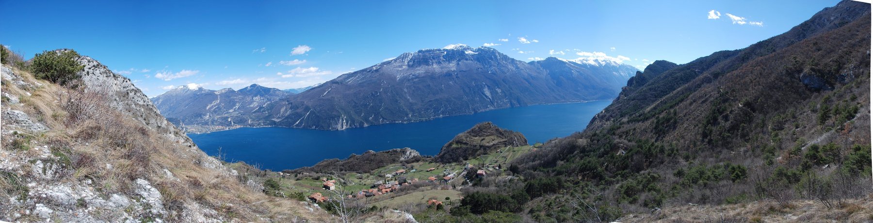 Blick uebern Gardasee