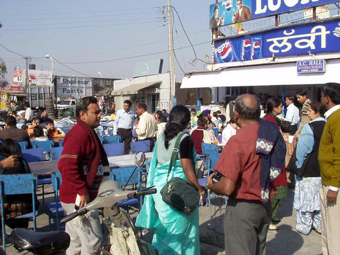 lunch on the way to Amritsa