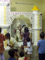 kids dancing in front of the idols