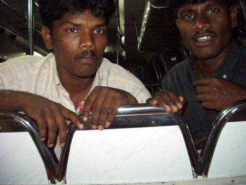 luxury bus back 