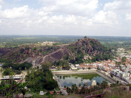 Gomateswara temple (Jain)